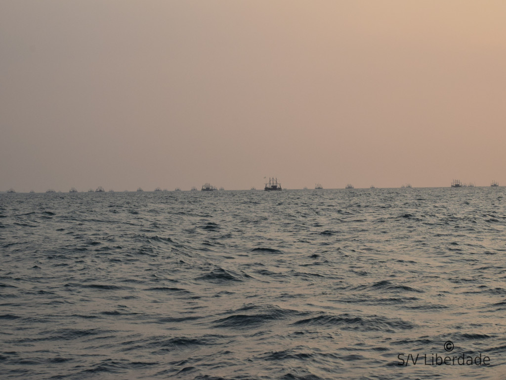 bateau traditionnel indonésien