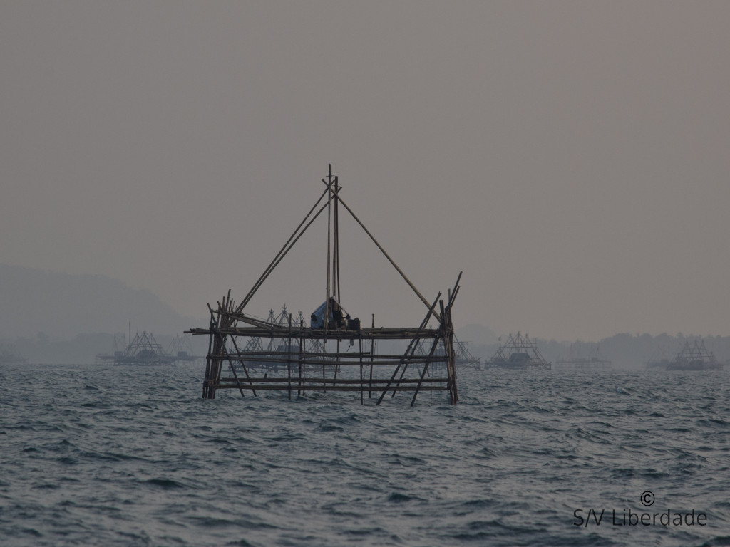 bateau traditionnel indonésien