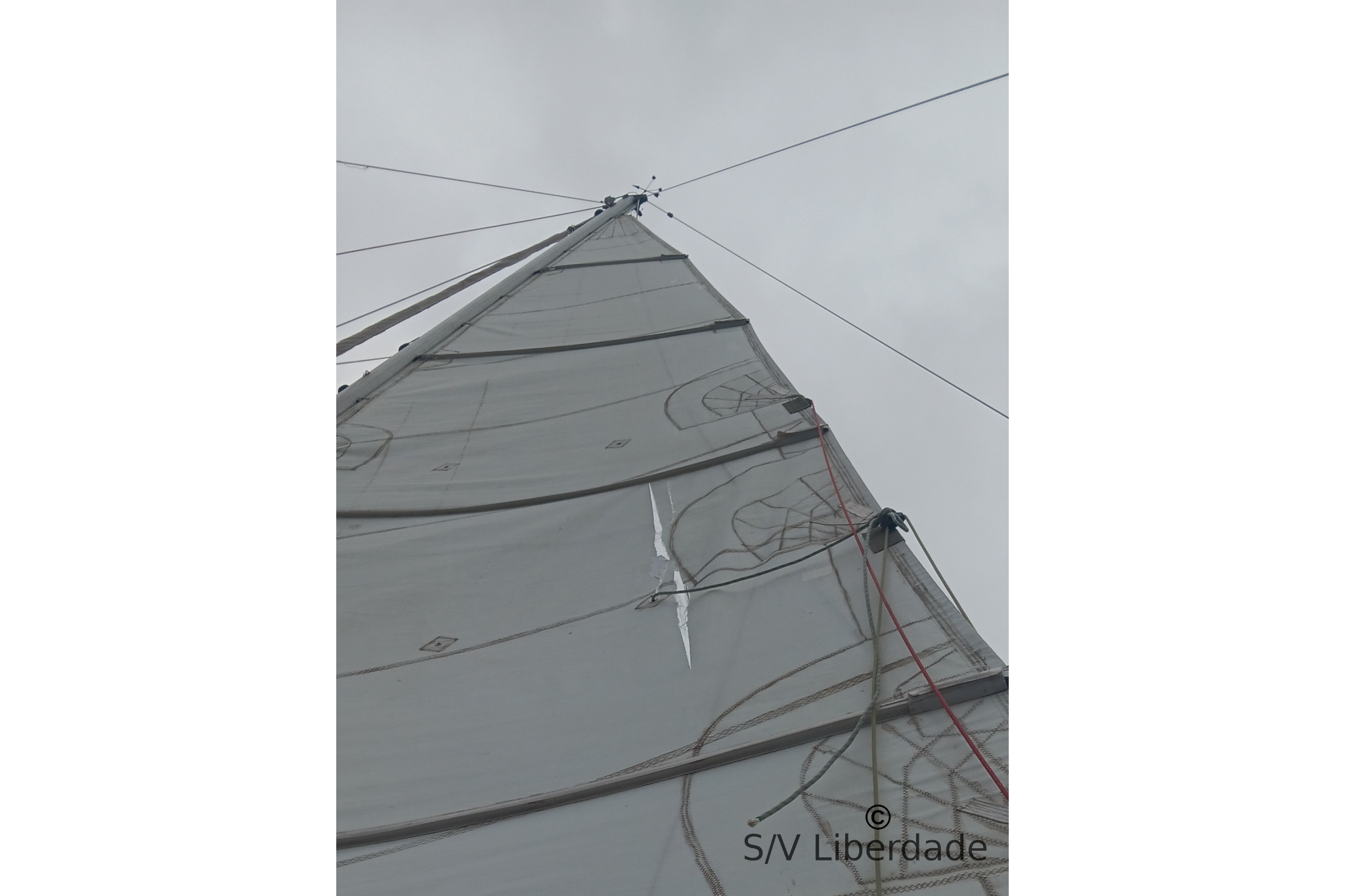 Grand voile fatiguée